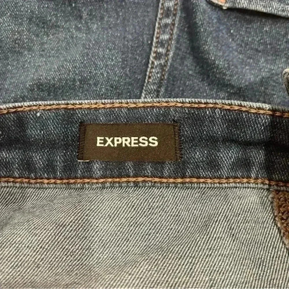 Express‎ Medium wash button front slim Jean overalls - Picture 8 of 9